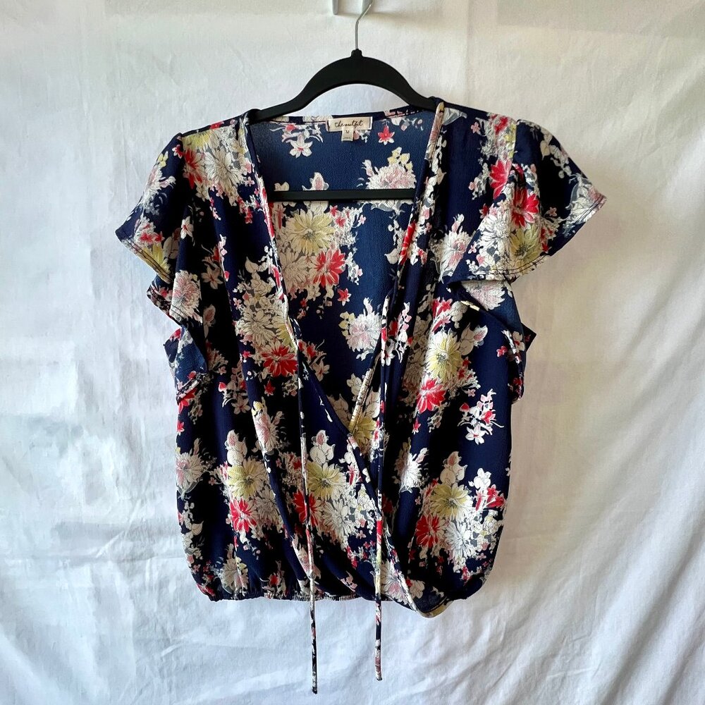The Outfit Peasant Top, Flutter Short Sleeve, Navy, Floral, Size Medium